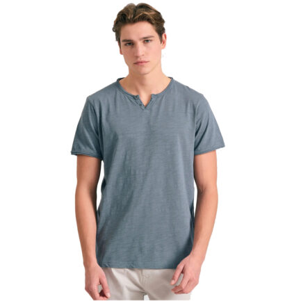 FUNKY BUDDHA ΑΝΔΡΙΚΟ T-SHIRT ΜΕ ΛΑΙΜΟ HENLEY ΚΑΙ RAW CUTS