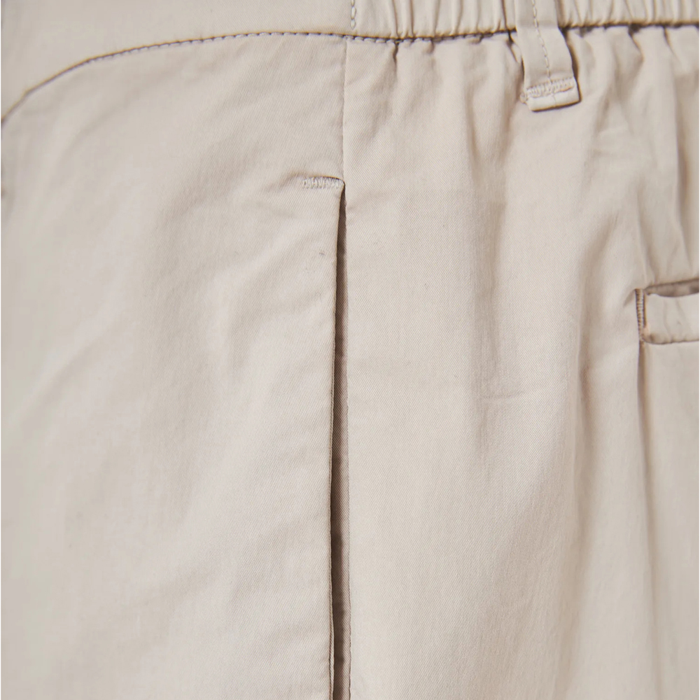 FBM013-006-03_CLOUD-CREAM_3